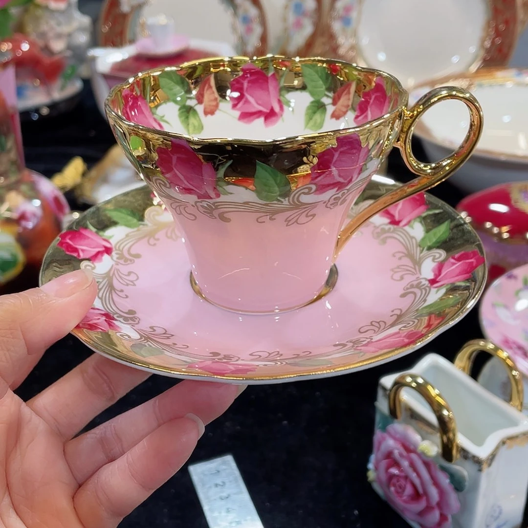 摆件粉色咖啡杯碟