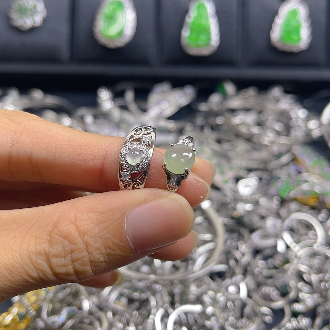 未镶嵌戒指翡翠天然