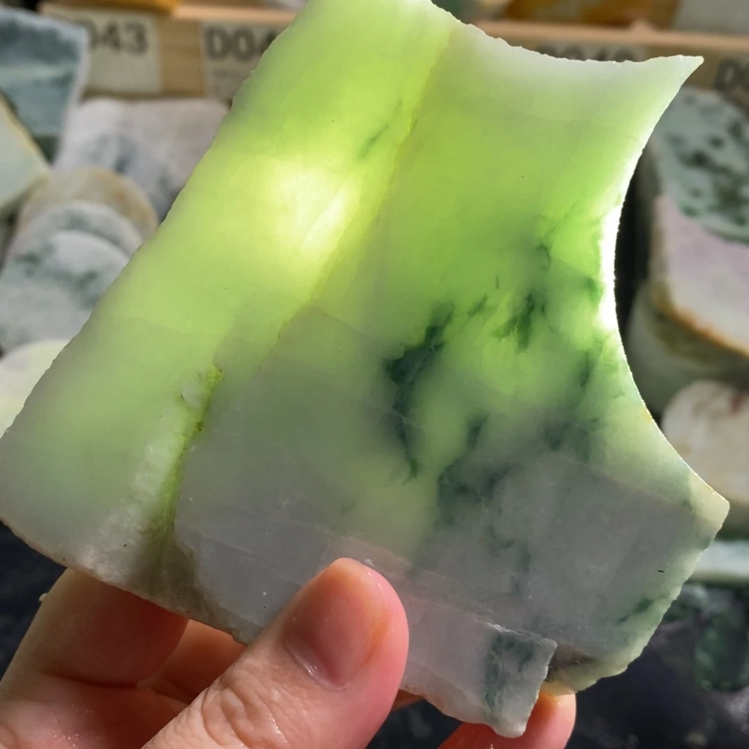 颈饰未镶嵌翡翠天然翡翠
