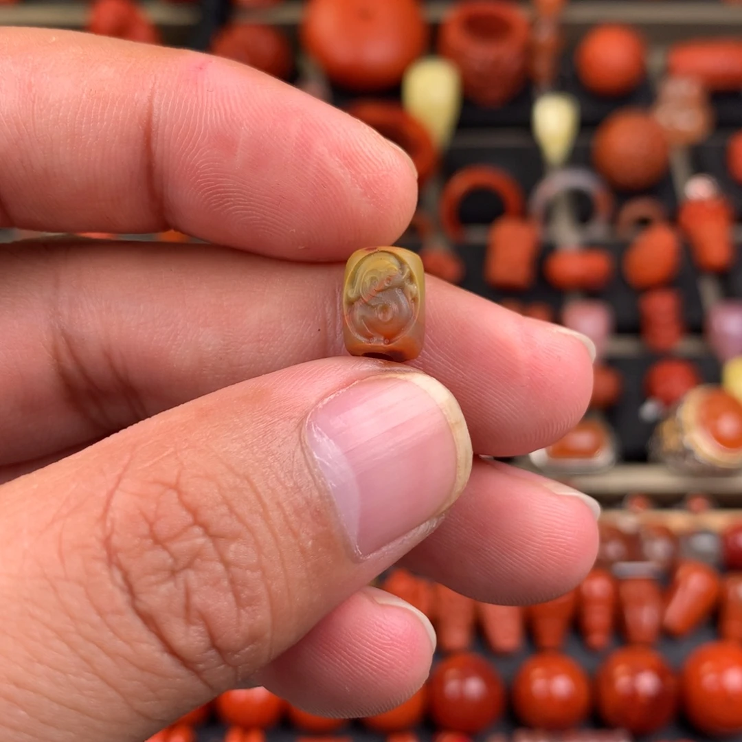 南红玛瑙未镶嵌仿古龙7+