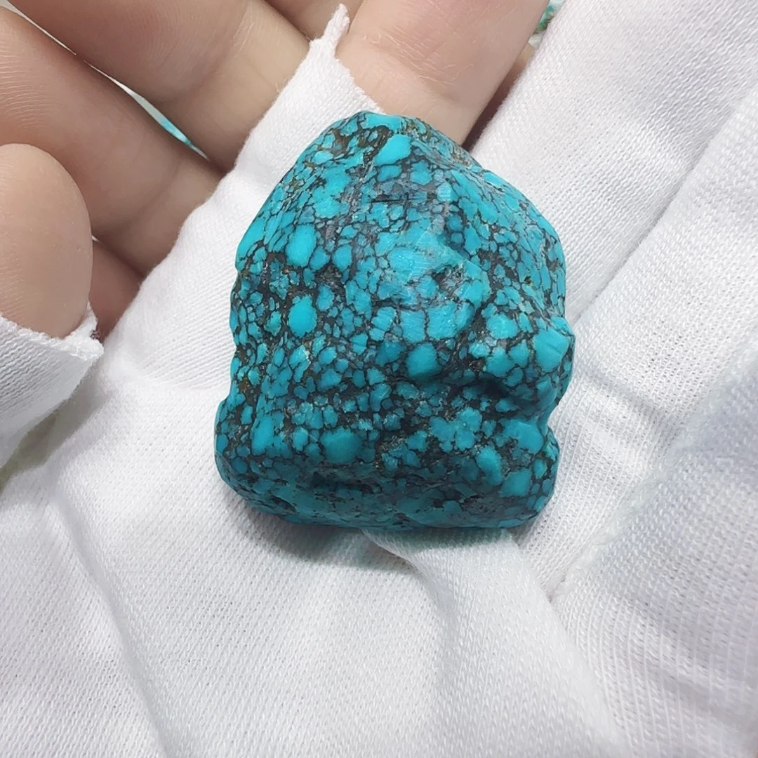 绿松石未镶嵌原矿绿松石