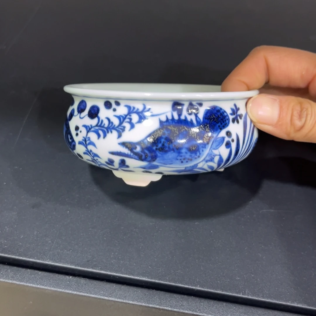 ʚ****七手绘仿元鱼藻香炉