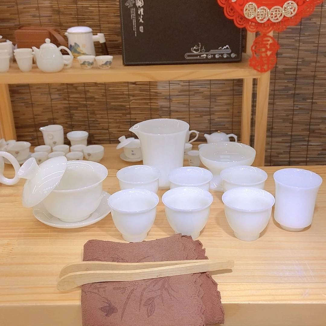 羊脂玉瓷茶具套装