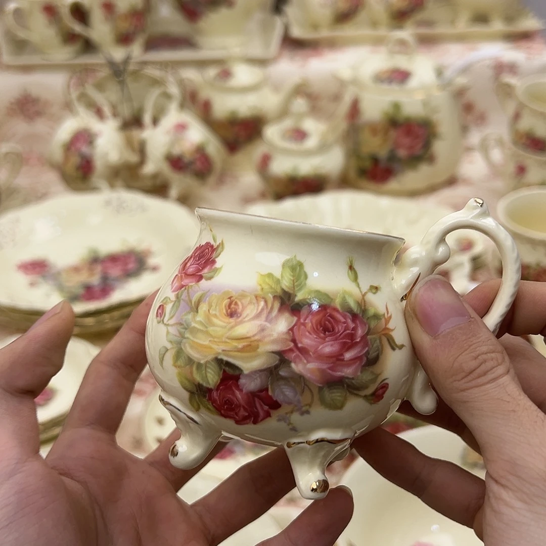 陶瓷两个装陶瓷陶瓷