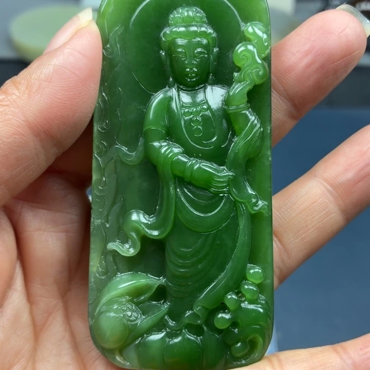 未镶嵌和田玉车挂