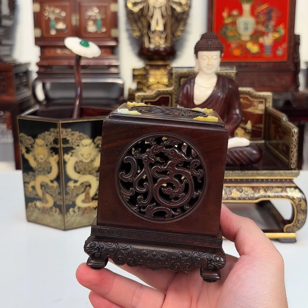 红酸枝木类成套家具大红酸枝香盒