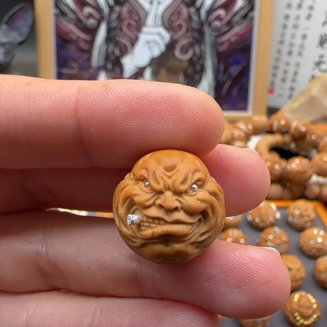 猴头核桃吊坠烟鬼
