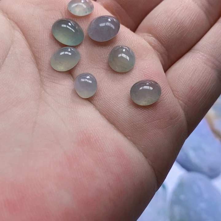 翡翠颈饰未镶嵌好