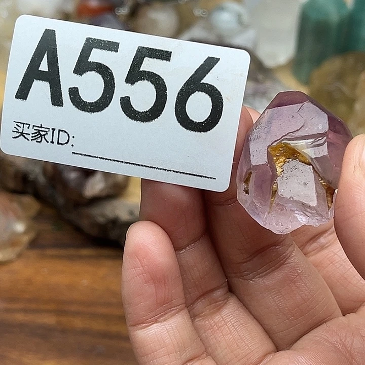 梦***未镶嵌珠宝半成品水晶默认微瑕