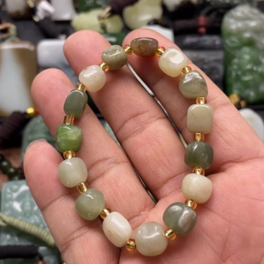 和田玉颈饰未镶嵌