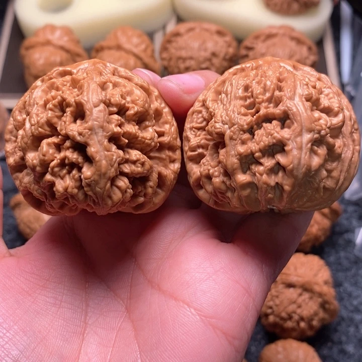 文玩核桃把件?***丑毕业大球筋47