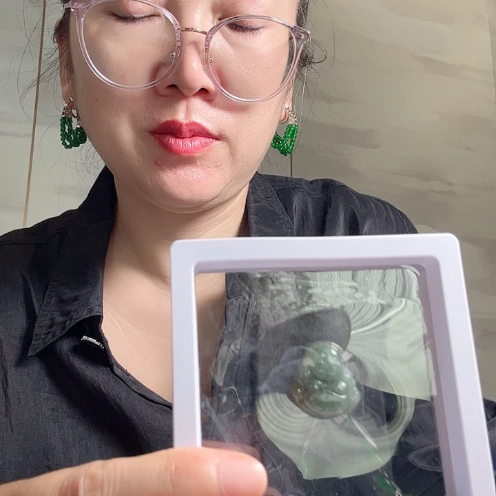臻***七颈饰未镶嵌翡翠夭然缅甸翡翠吊坠