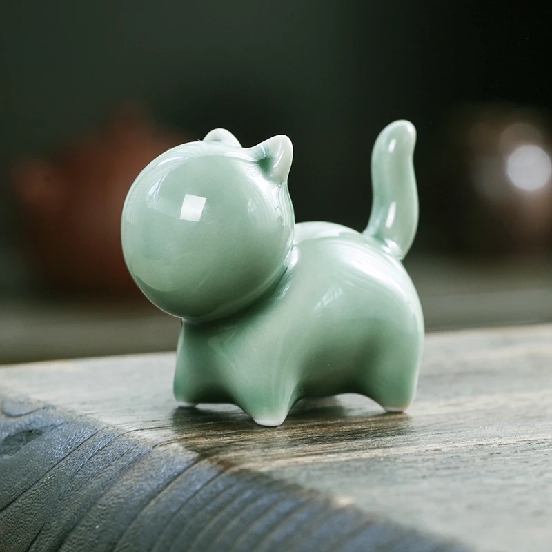 瓷萌猫陶瓷摆件可爱茶宠家居招财摆件青瓷动物创意个性茶道茶玩