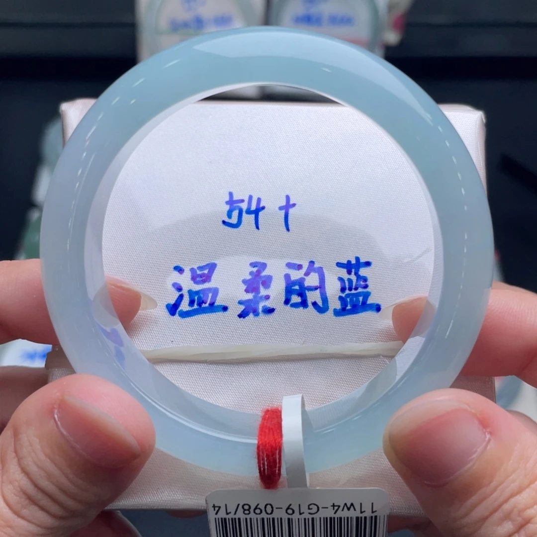 翡翠未镶嵌手镯翡翠手镯38