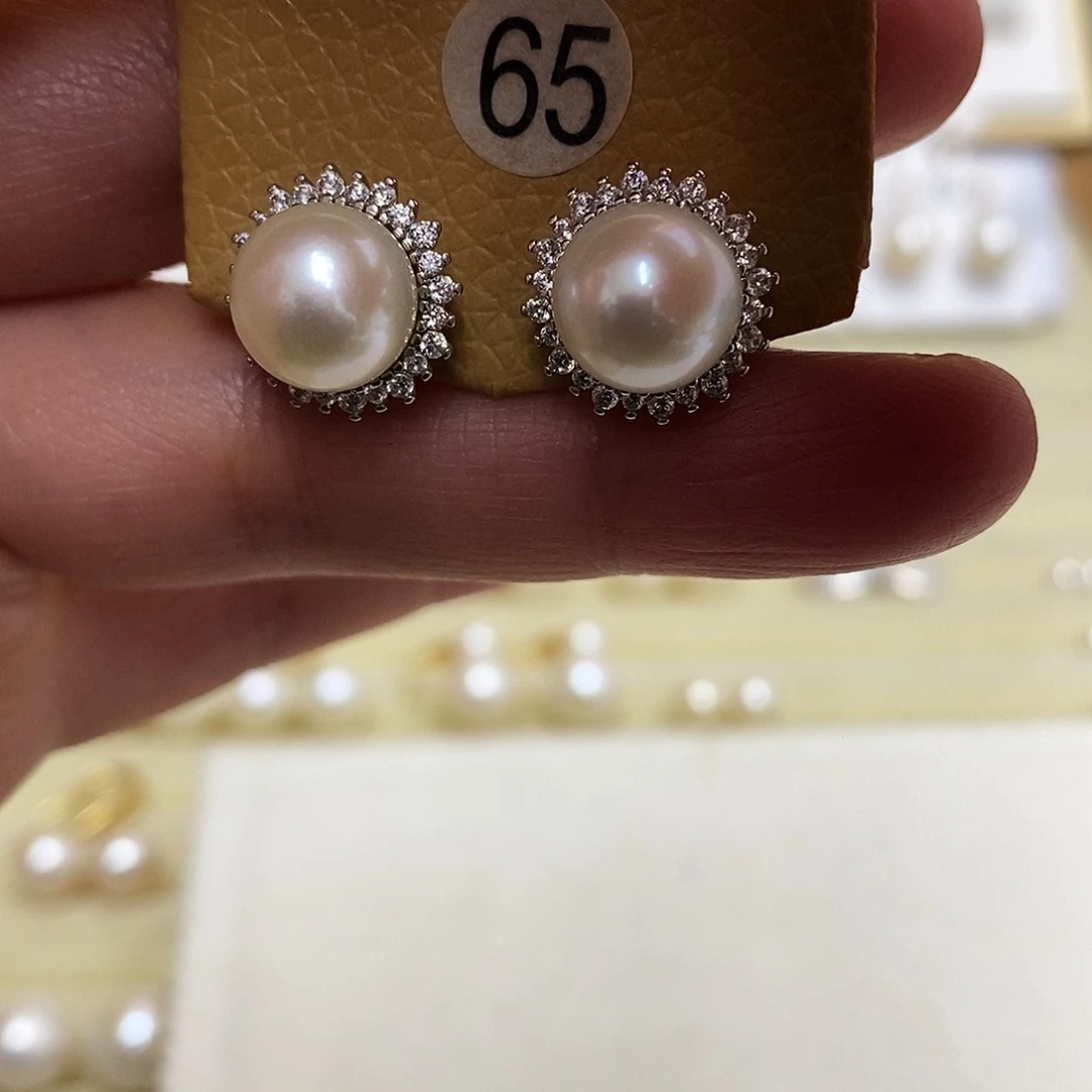 淡水珍珠银S925镶嵌耳饰