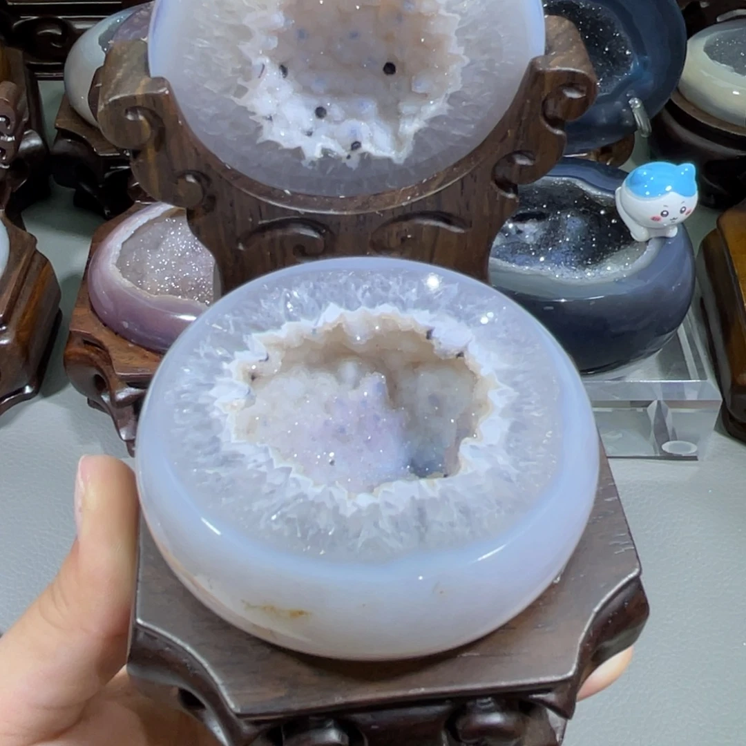 水晶未镶嵌大型摆件（非配饰）聚宝盆