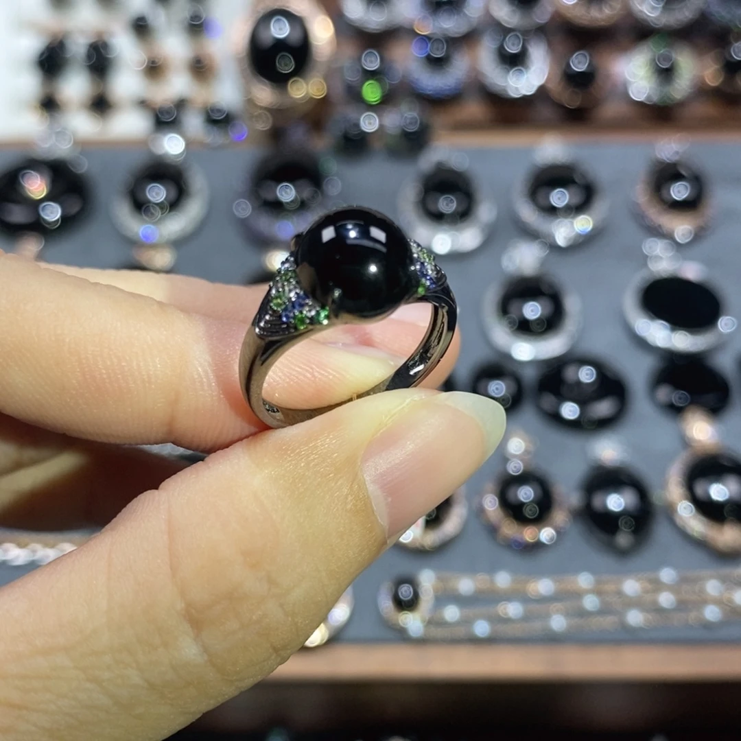 翡翠18K金镶嵌戒指