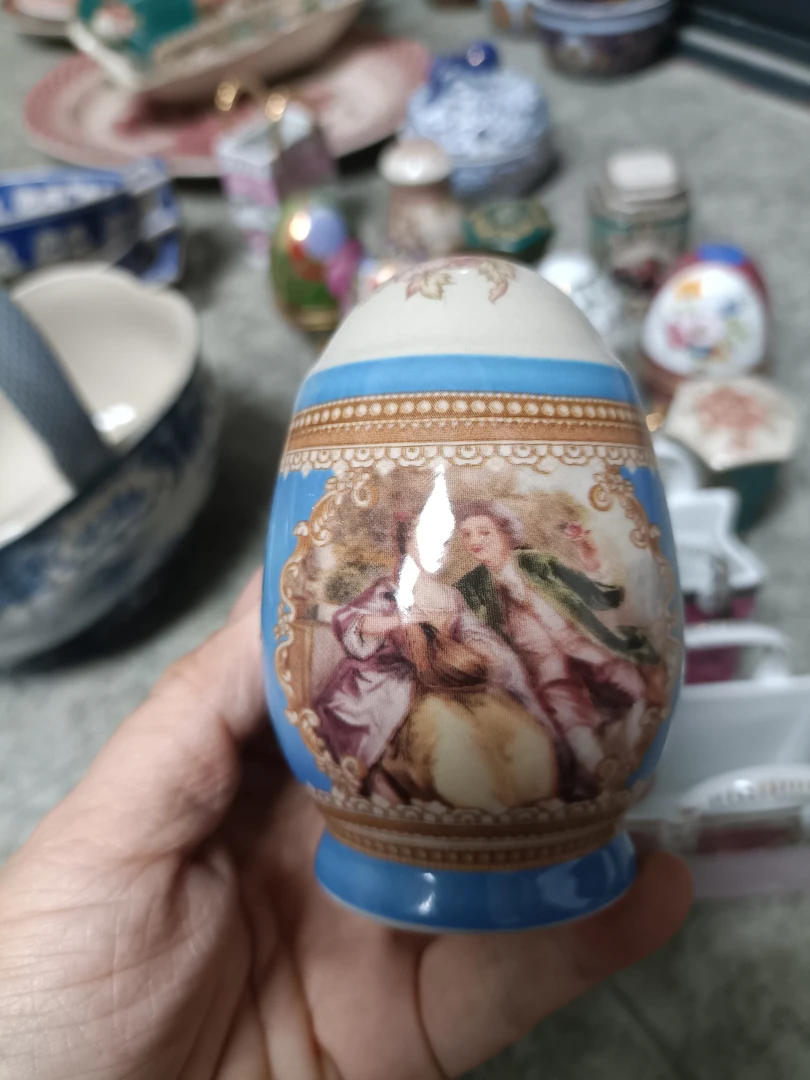 欧洲名画蓝色人物胡椒瓶