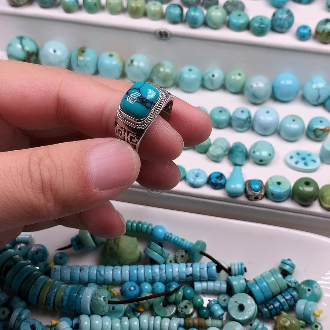 绿松石未镶嵌挂件