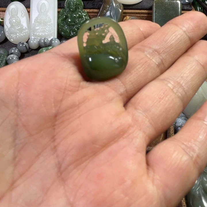 和田玉(翠青玉)未镶嵌吊坠(不含链)