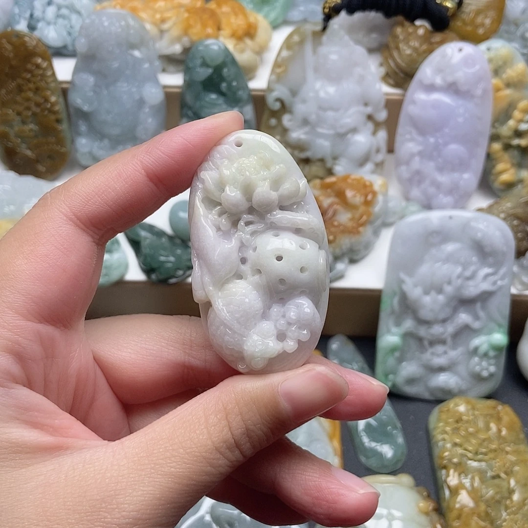 翡翠未镶嵌颈饰翡翠