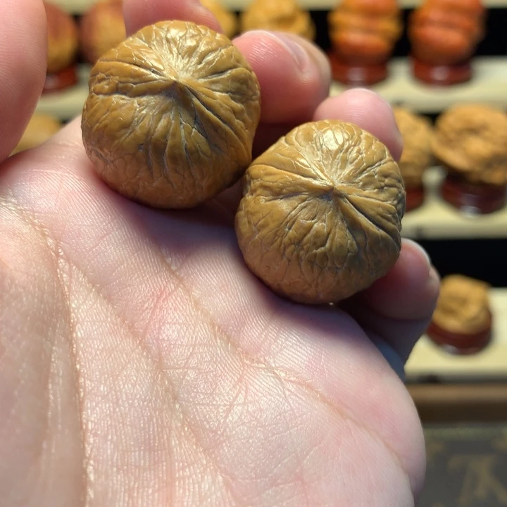 把件文玩核桃28蛇皮球