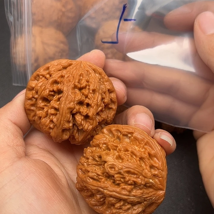 S***ᝰ桃核吊坠5号大粗筋