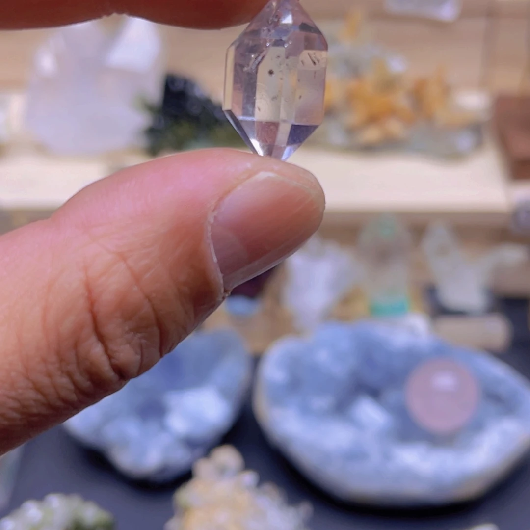 石材天然水晶闪灵吊坠项链
