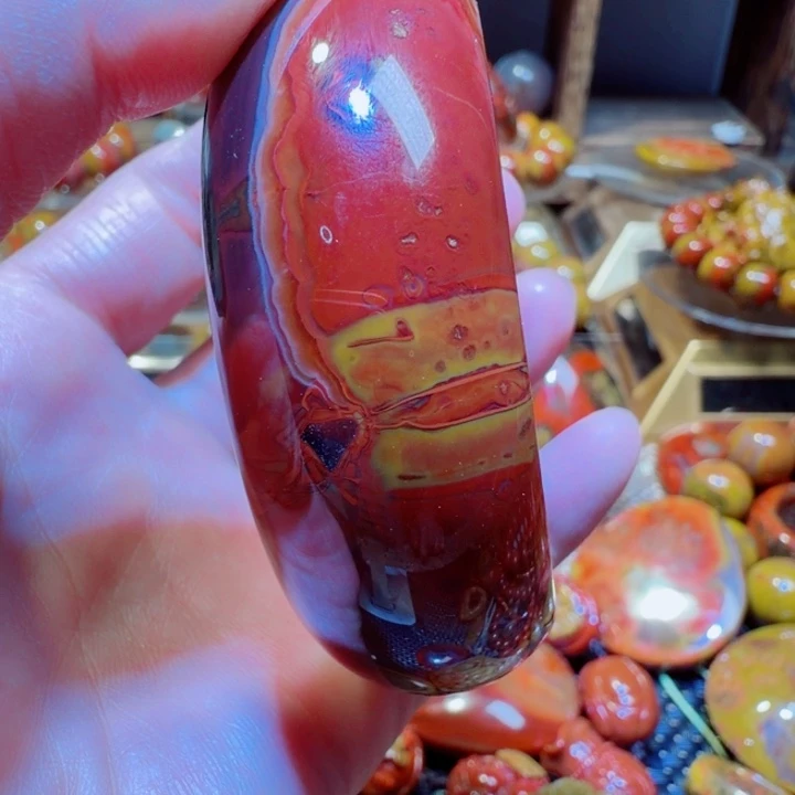 凌***玛瑙/玉髓未镶嵌手镯