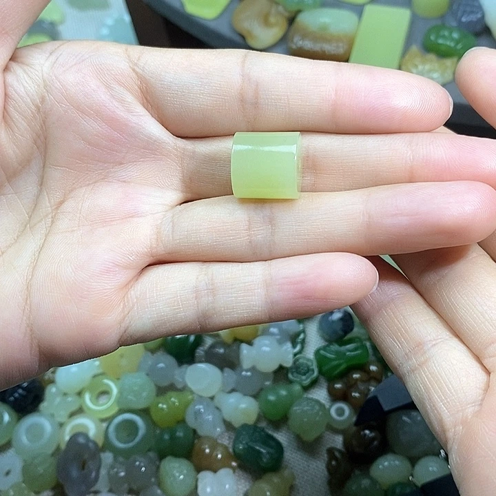 未镶嵌和田玉挂件期*