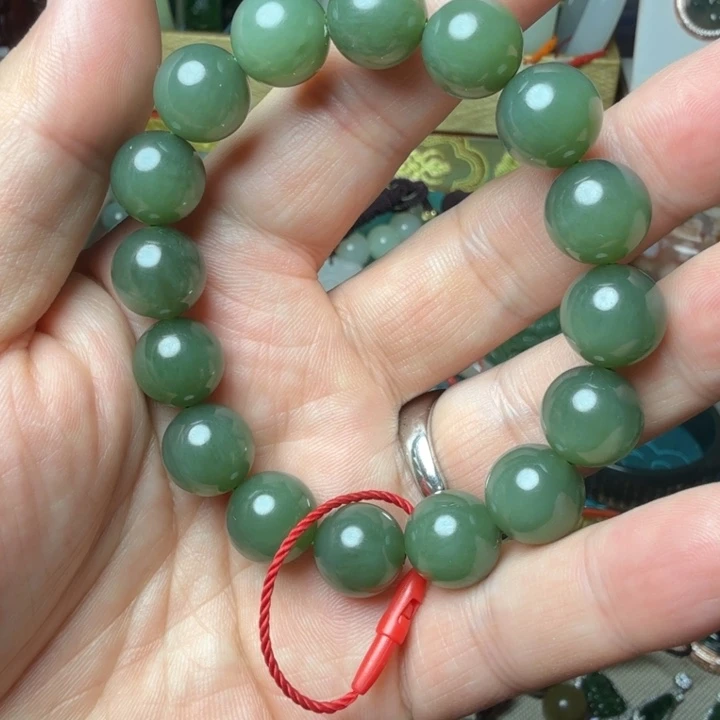 和田玉未镶嵌手串