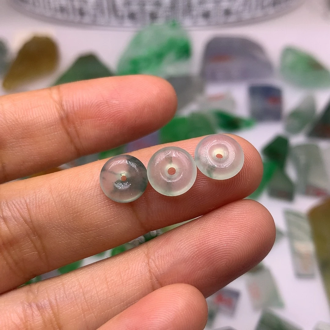 看***涛定制翡翠未镶嵌天然翡翠定制