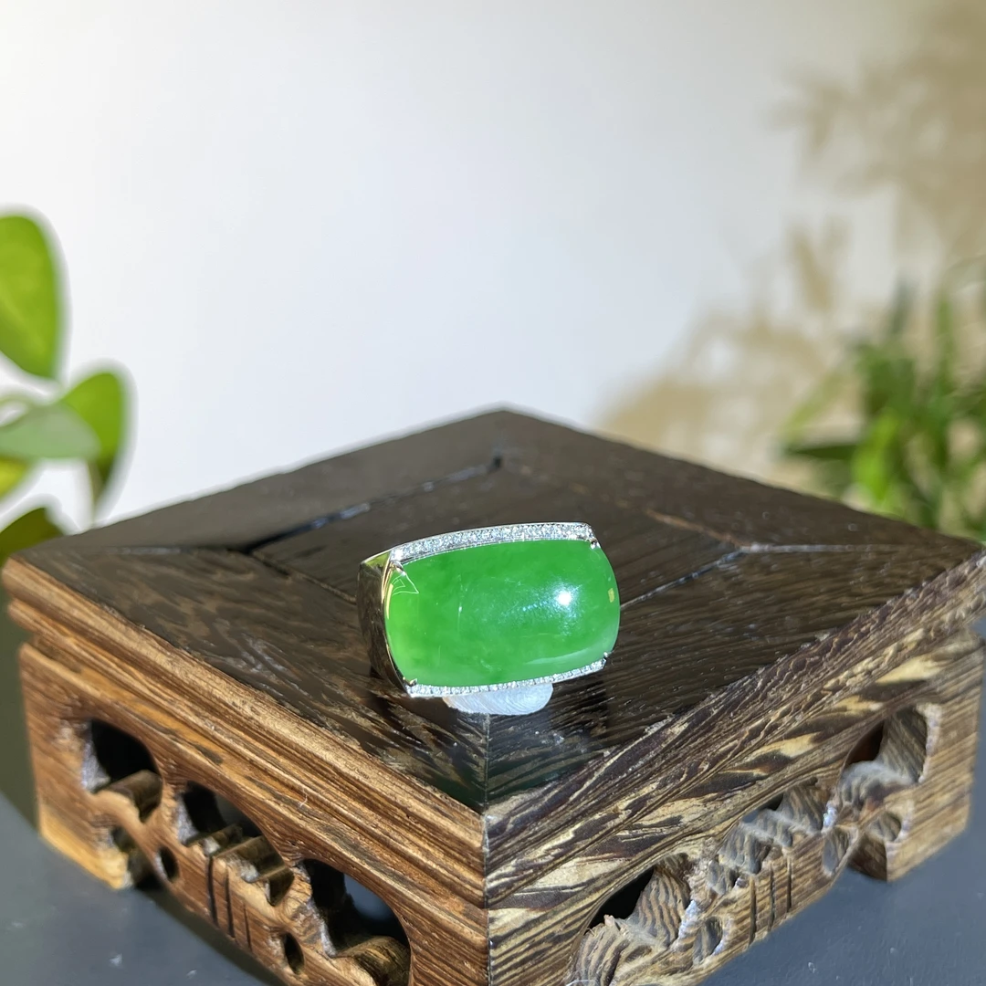 JTB29-160  天然缅甸A货翡翠 18K含钻镶嵌戒指21#