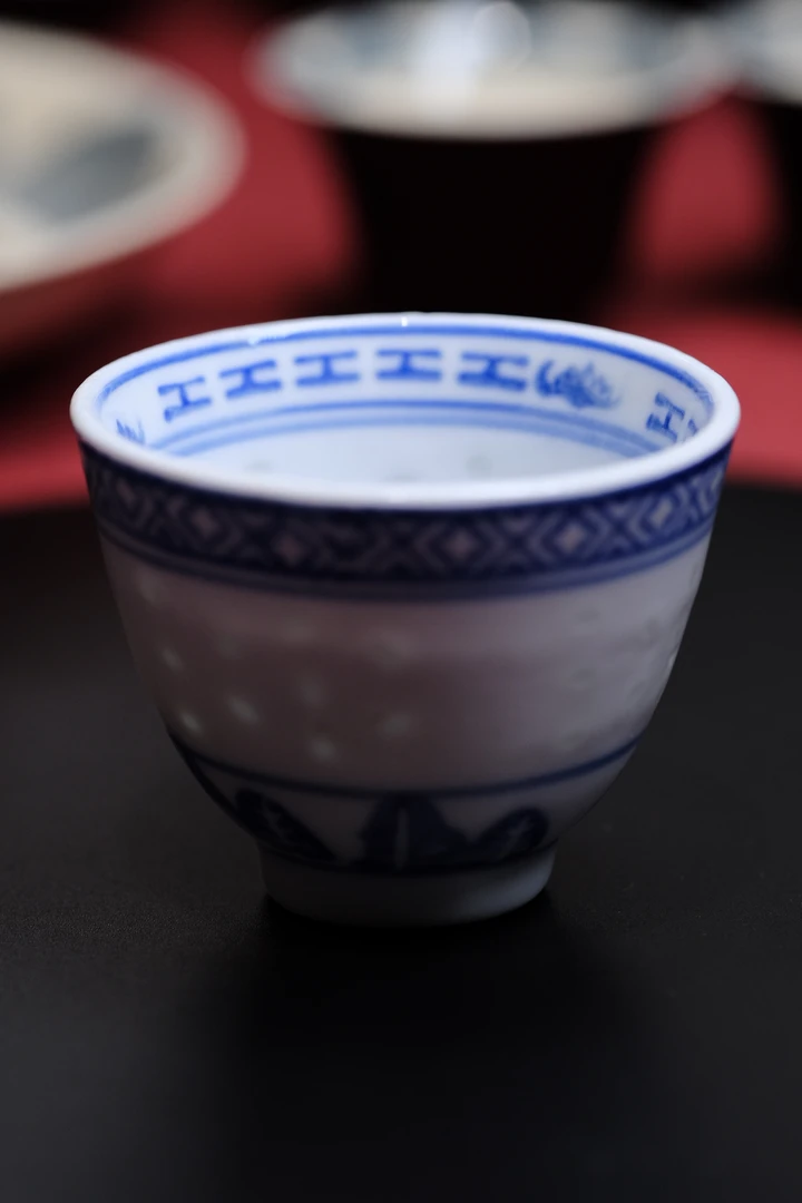 景德镇老厂青花玲珑杯小号