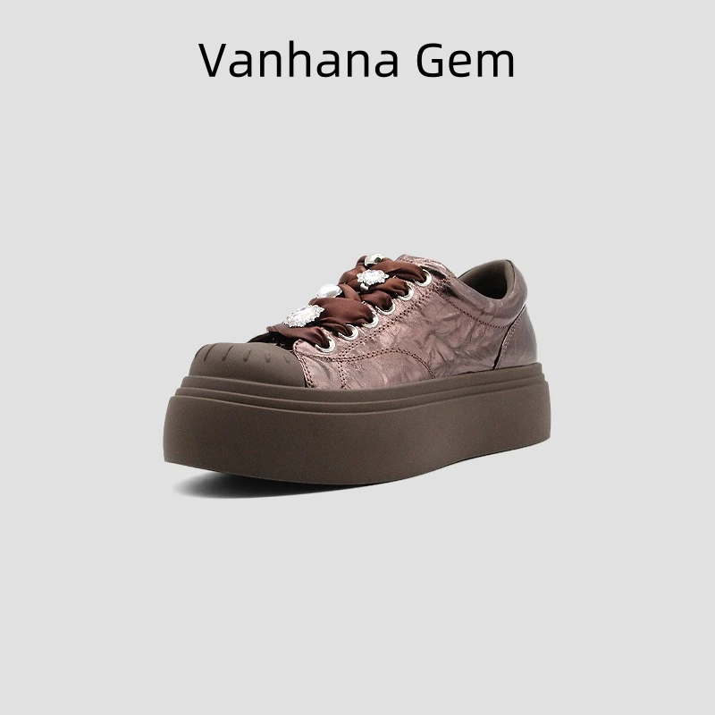 VANHANA GEM 欧货爆裂牛皮潮款板鞋系带款圆头重工女鞋 5215-1