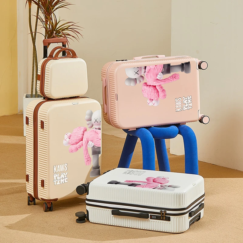 卡通印花行李箱2025新款可爱多功能旅行箱24大学生轻便登机箱皮箱