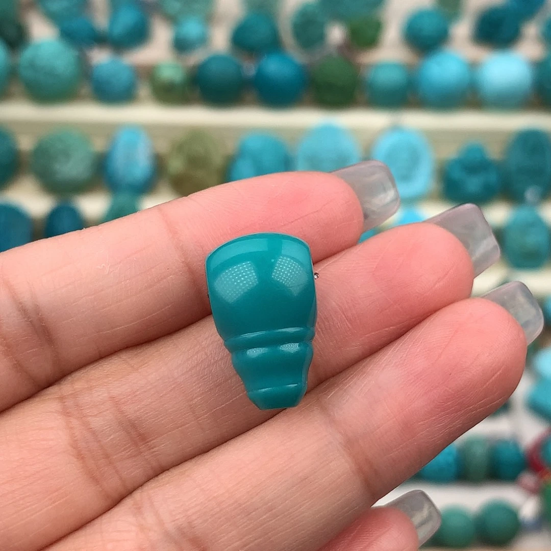 绿松石未镶嵌珠宝奇石11