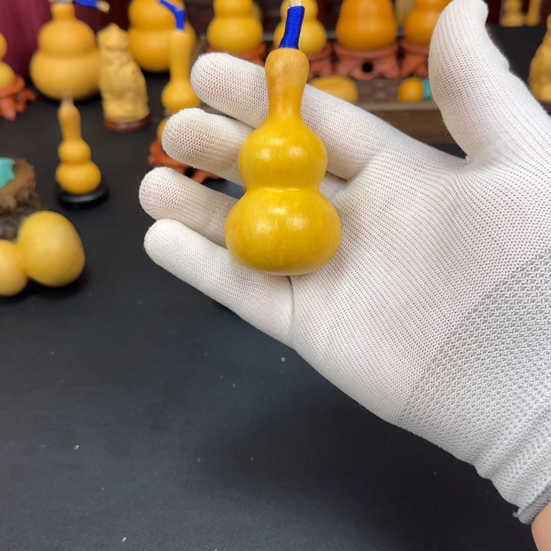 J***生有机玻璃摆件等各种工具