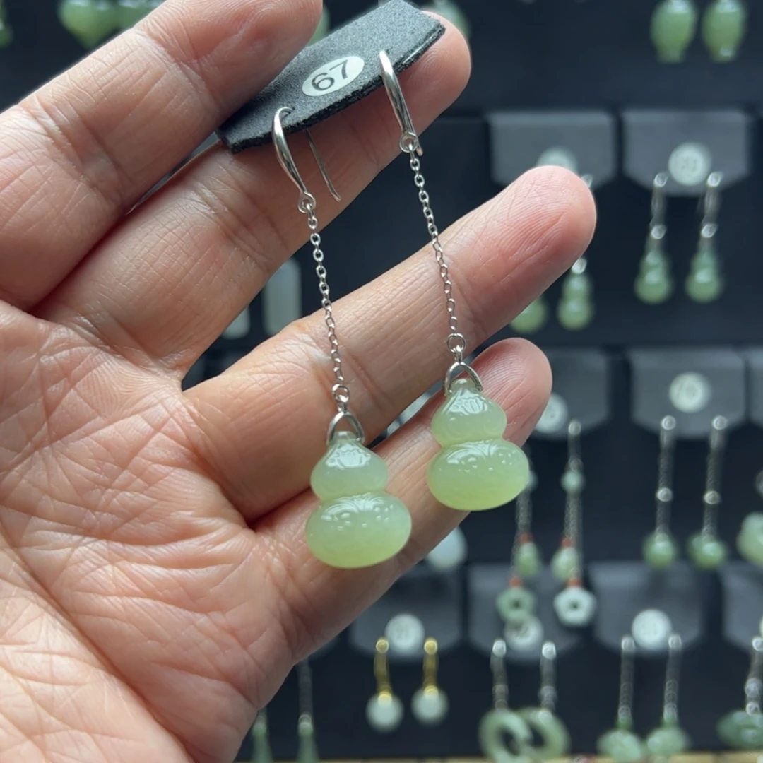 果***）和田玉银S925镶嵌耳饰