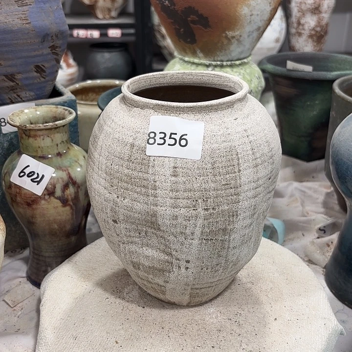 摆件8356，无孔高20，口9，