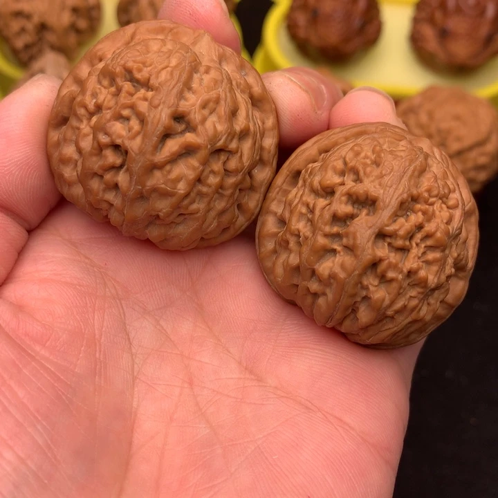 吊坠文玩核桃黑金刚38