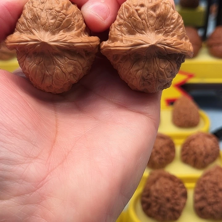 金***应文玩核桃吊坠666888