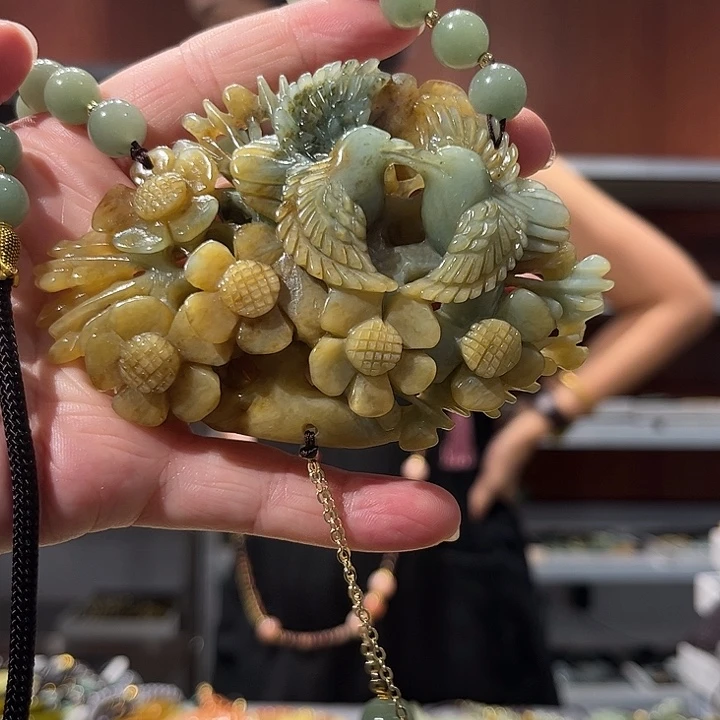 岫玉未镶嵌毛衣链