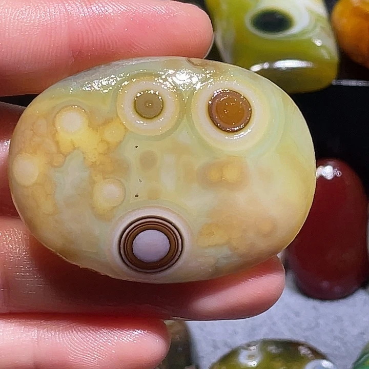 未镶嵌玛瑙/玉髓珠宝奇石