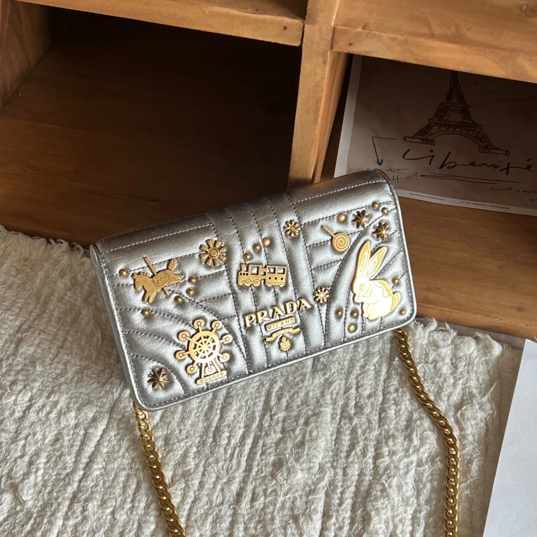 95新 Prada/普拉达 Prada徽章系列单肩包链条包斜挎包QX-15652140