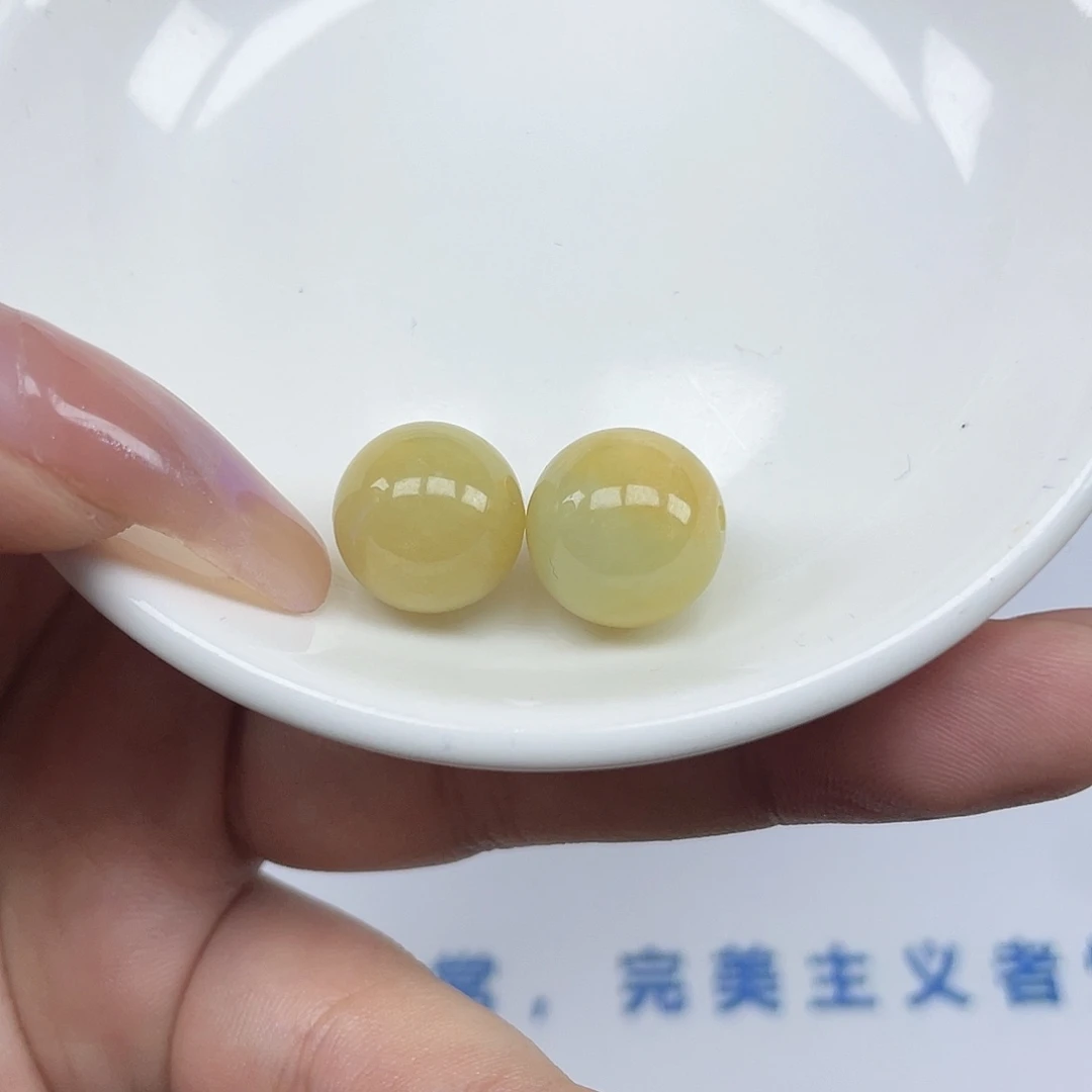 翡翠散珠卡13.3,2颗