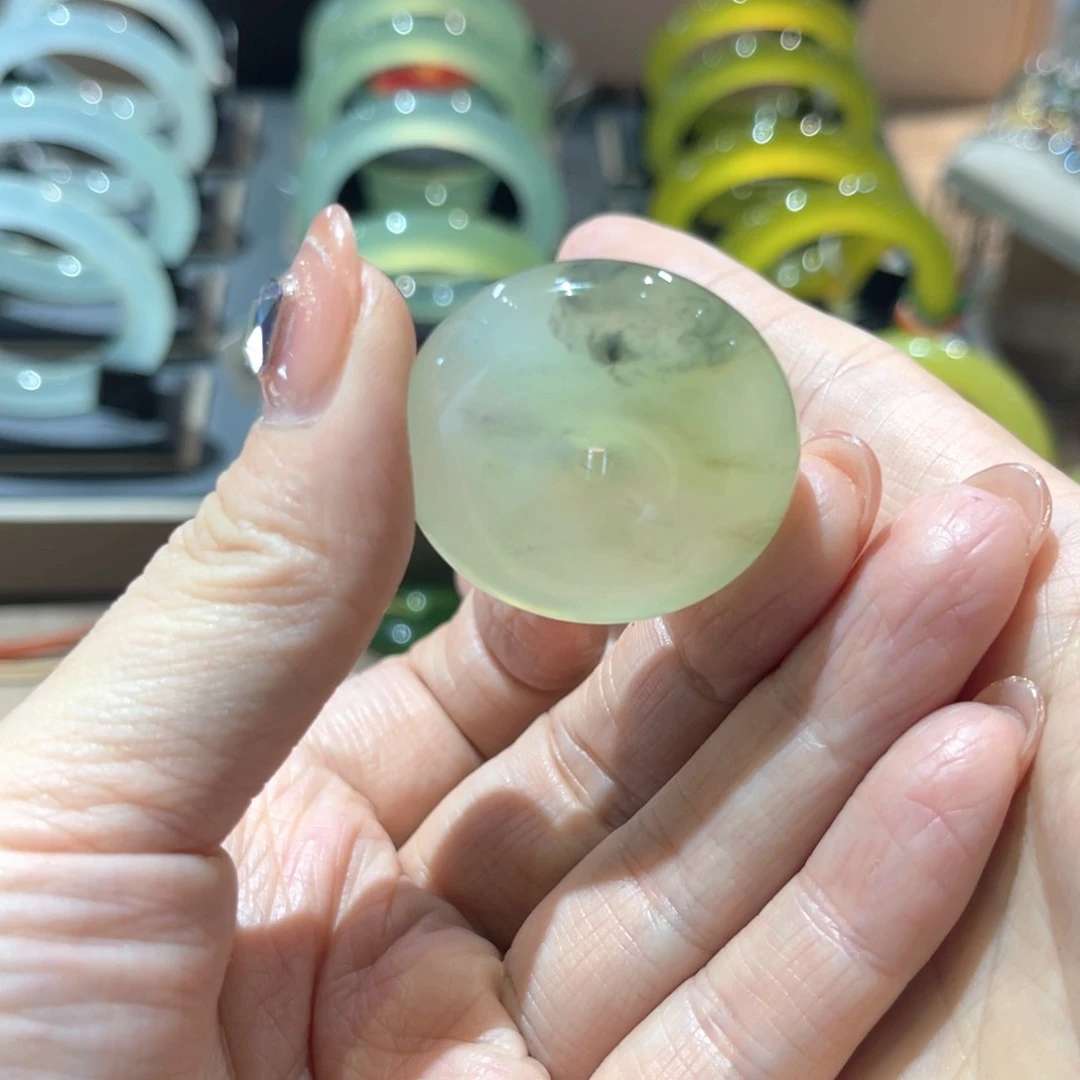 岫玉手镯未镶嵌手镯