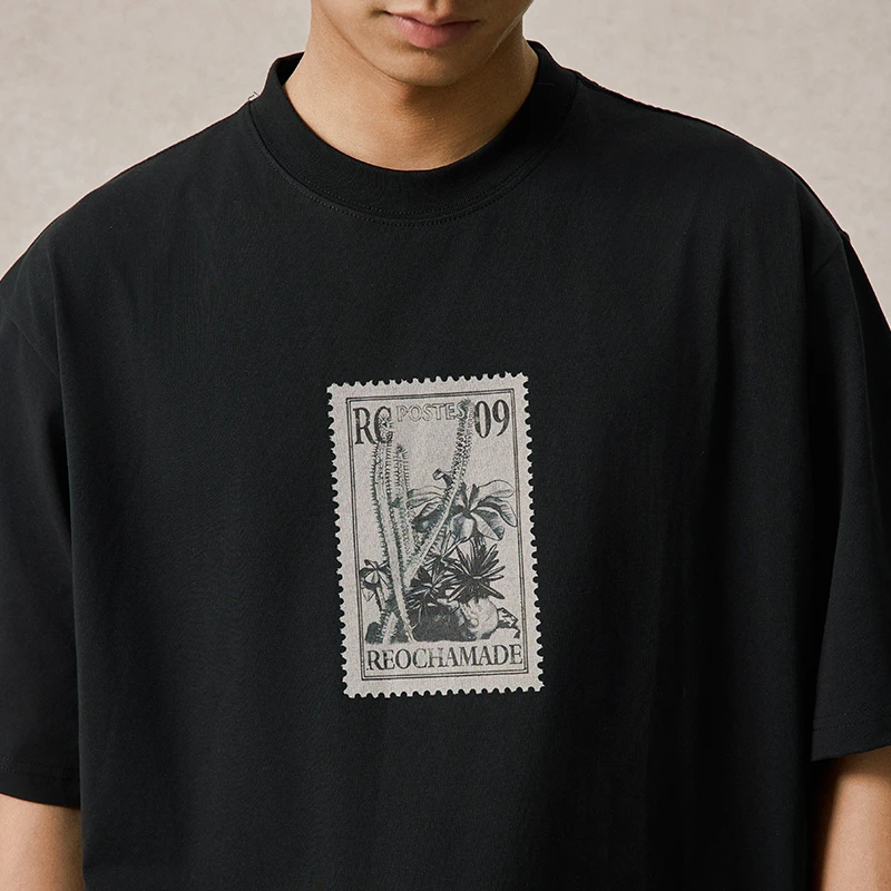 REOCHA热呈25夏季新款索罗娜面料凉感透气数码直喷邮票印花短袖男