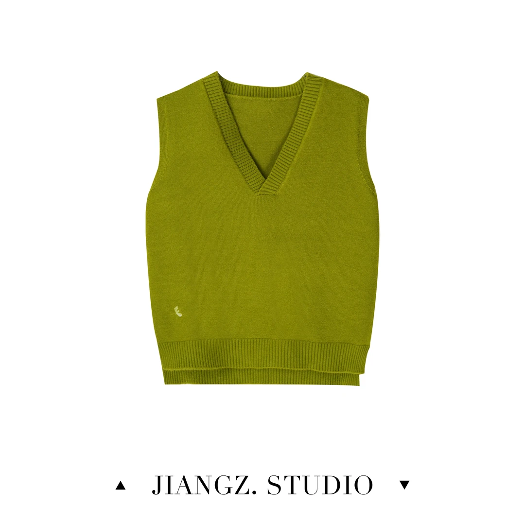 panii（青鸟）春季新款2025简约通勤时尚百搭V领刺绣羊毛背心马甲