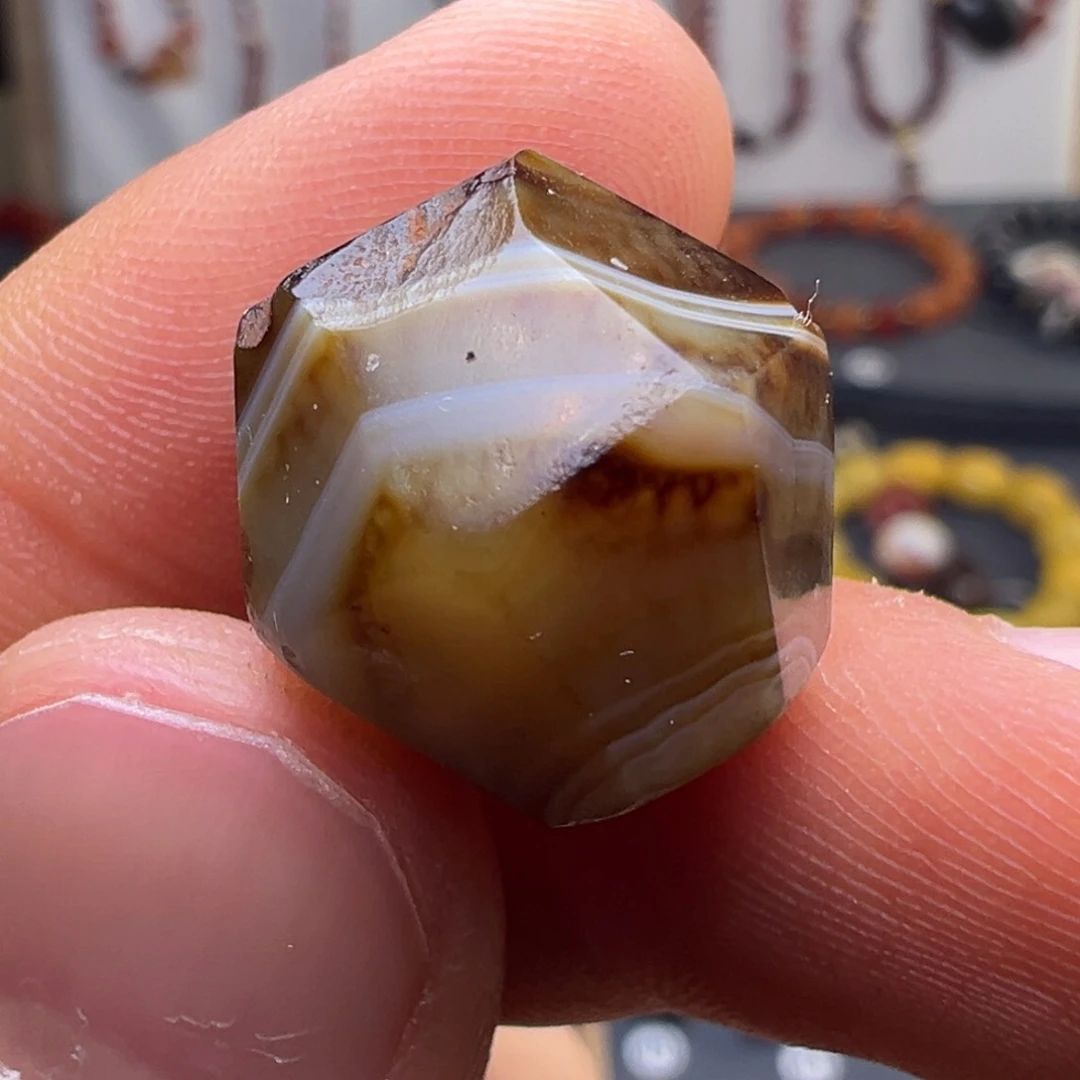 玛瑙/玉髓颈饰合金